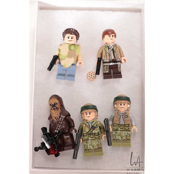 Lego "Star Wars" mini figures from set no. 75094 Imperial Shuttle Tydirium including Chewbacca Endor