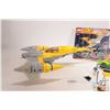 Image 8 : Lego "Star Wars" no. 75092 Naboo Starfighter, , pre-built kit, some Minifigures, no box, includes ma