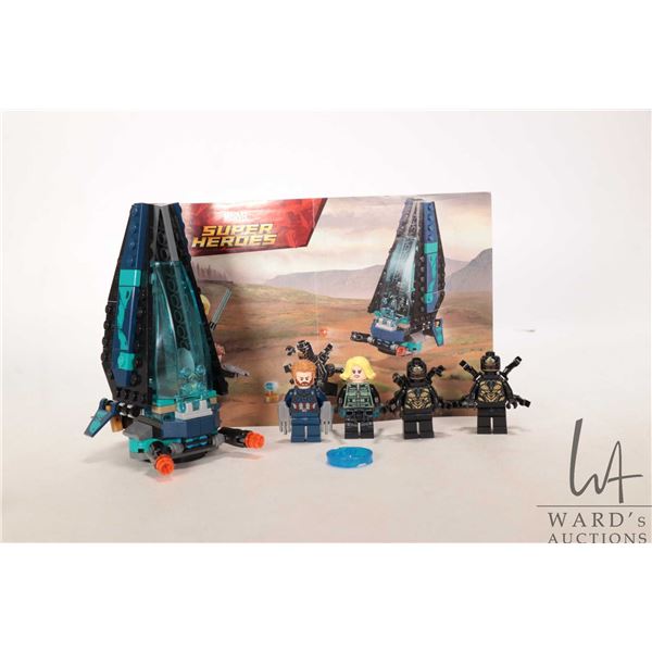 Lego "Marvel Super Heroes" no. 76101 Outrider Dropship Attack, appears complete including Minifigure