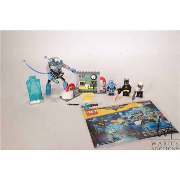 Lego "The Lego Batman Movie" no. 70901 Mr. Freeze Ice Attack, appears complete including figures