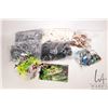 Image 1 : Large box of assorted Lego, mostly sorted by colour