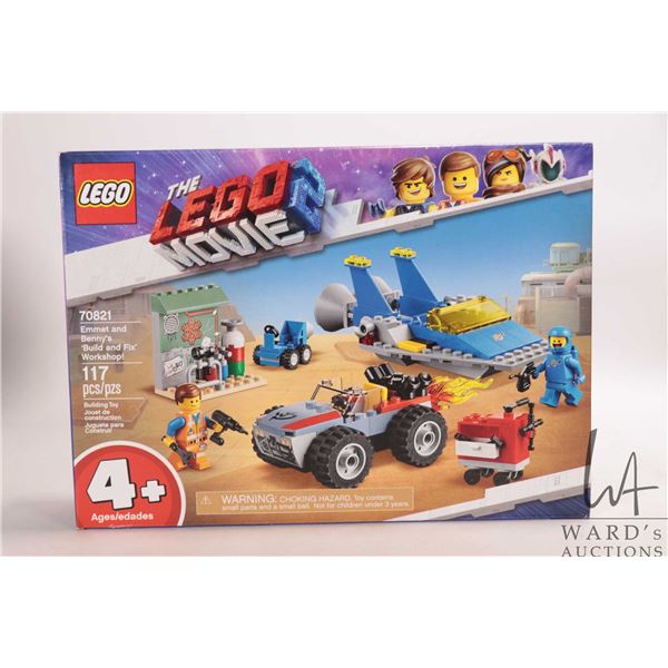 Lego "The Lego Movie" no. 70821 Emmet and Benny's 'Build and Fix' Workshop! new in factory sealed bo