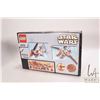 Image 5 : Lego "Star Wars" no. 4478 Geonosian Fighter. Pre-built kit, includes box, manual and Minifigures. Co