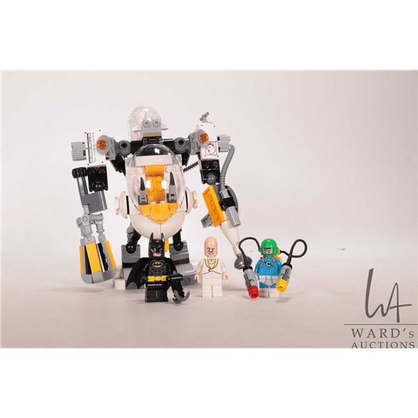 Lego "The Batman Movie" no. 70920 Egghead Mech Food Fight. Includes Minifigures, no manual, no box. 