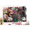 Image 2 : Lego " Harry Potter" Minifigures including a variety of vintage figures, pieces, clothing etc.