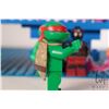 Image 3 : Lego "Teenage Mutant Ninja Turtles" Minifigures including Dog Pound, Raphael, Leonardo (gritted teet