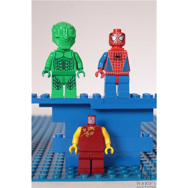 Lego "Spiderman" vintage Minifigures including Green Goblin with neck bracket, partial Mary Jane and