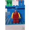 Image 4 : Lego "Spiderman" vintage Minifigures including Green Goblin with neck bracket, partial Mary Jane and
