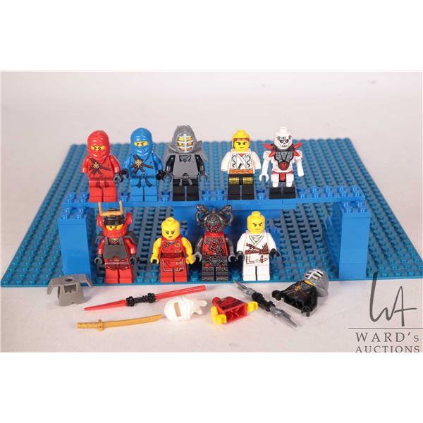 Lego "Ninjago" Minifigures including Kendo Cole, Jay, Kai, Nya, Samurai X, Zan, Frakjaw and Tannin e