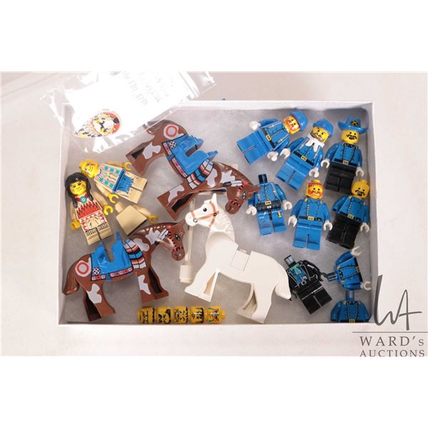 Lego "Western" Minifigures including Indians, Indian shield, Indian horses, Cavalry General, Cavalry