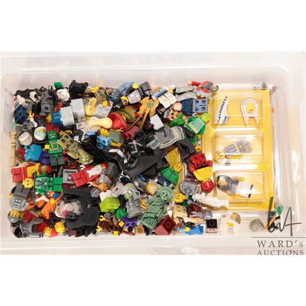 Selection of Lego Collector Minifigures including Luke Skywalker (Dagobah), Lady Liberty, Lord ZX, T