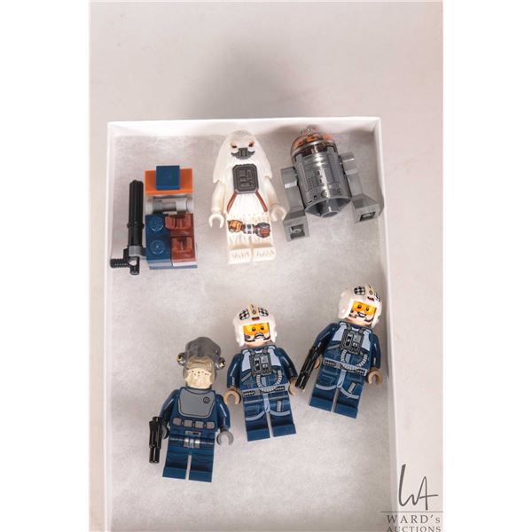 Lego "Star Wars" Minifigures from set no. 75172 Y-Wing Starfighter including Admiral Raddus, R3-S1, 