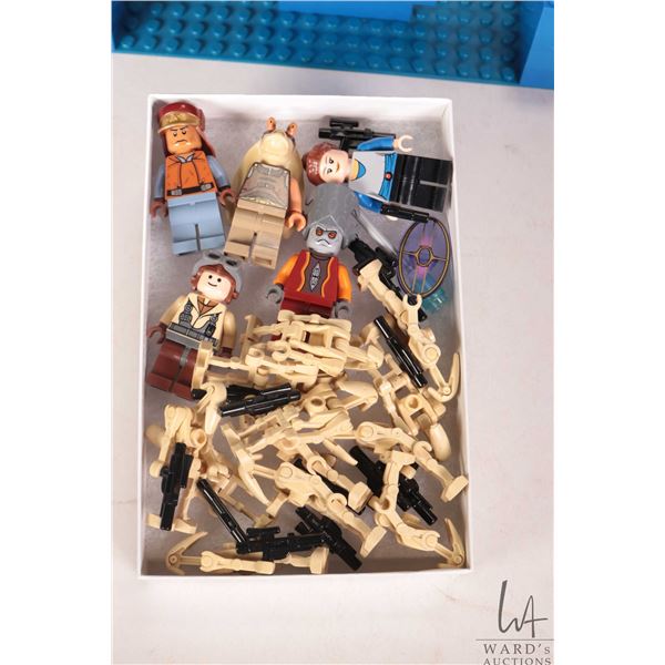 Lego "Star Wars" Minifigures including Newt Gunray, Nabbo Fighter Pilot ( tan jacket), Captain Panak