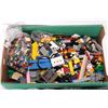 Image 2 : Box of bagged and loose Lego bricks, Minifigures and accessories