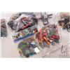Image 3 : Selection of assorted Lego building bricks, some partially assembled kits. Bid accordingly