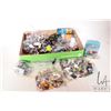 Image 1 : Tray lot of Lego building bricks from various kits. Completeness not confirmed or guaranteed. Bid ac