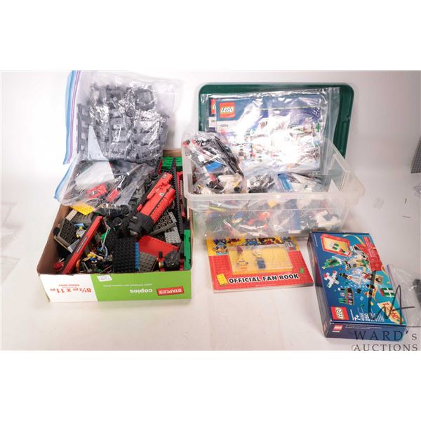 Large selection Lego High Speed Express Passenger Train pieces and bricks plus a tub of miscellaneou