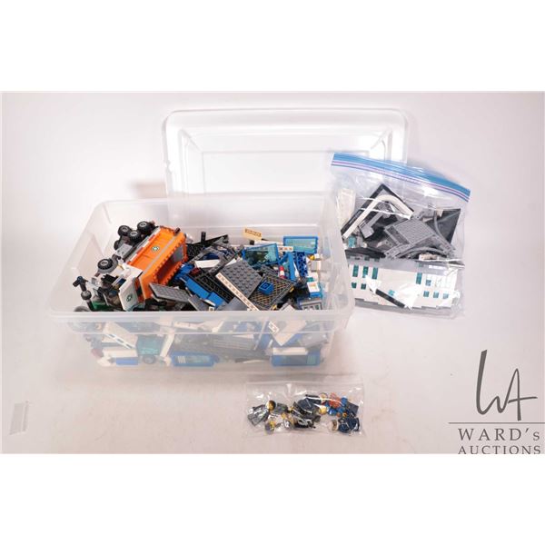 Large selection of Lego "Lego City" building bricks, kits and accessories. Completeness not confirme