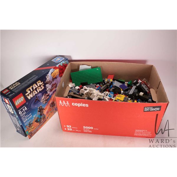 Large box of Lego building bricks and accessories including pre-built 'Star Wars' advent calender. C