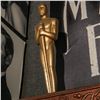 Image 2 : Academy Award Style Statuette