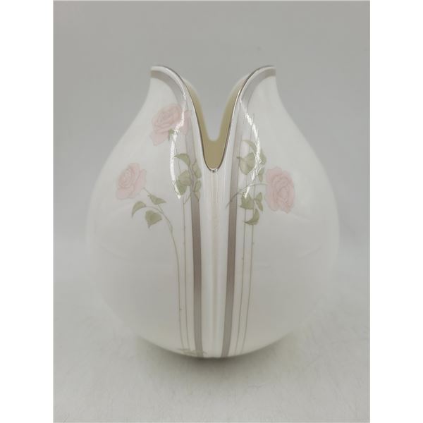 VTG Royal Doulton Twilight Rose Tulip Vase