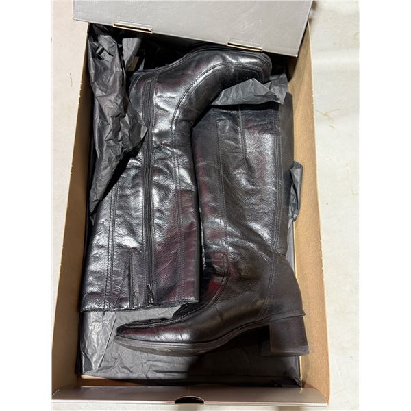 La Canadienne Black Dorina Boots Size 7/38