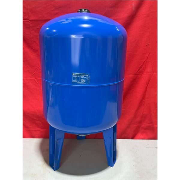 Power Fist 26.4 Gallon Water Pressure Tank
