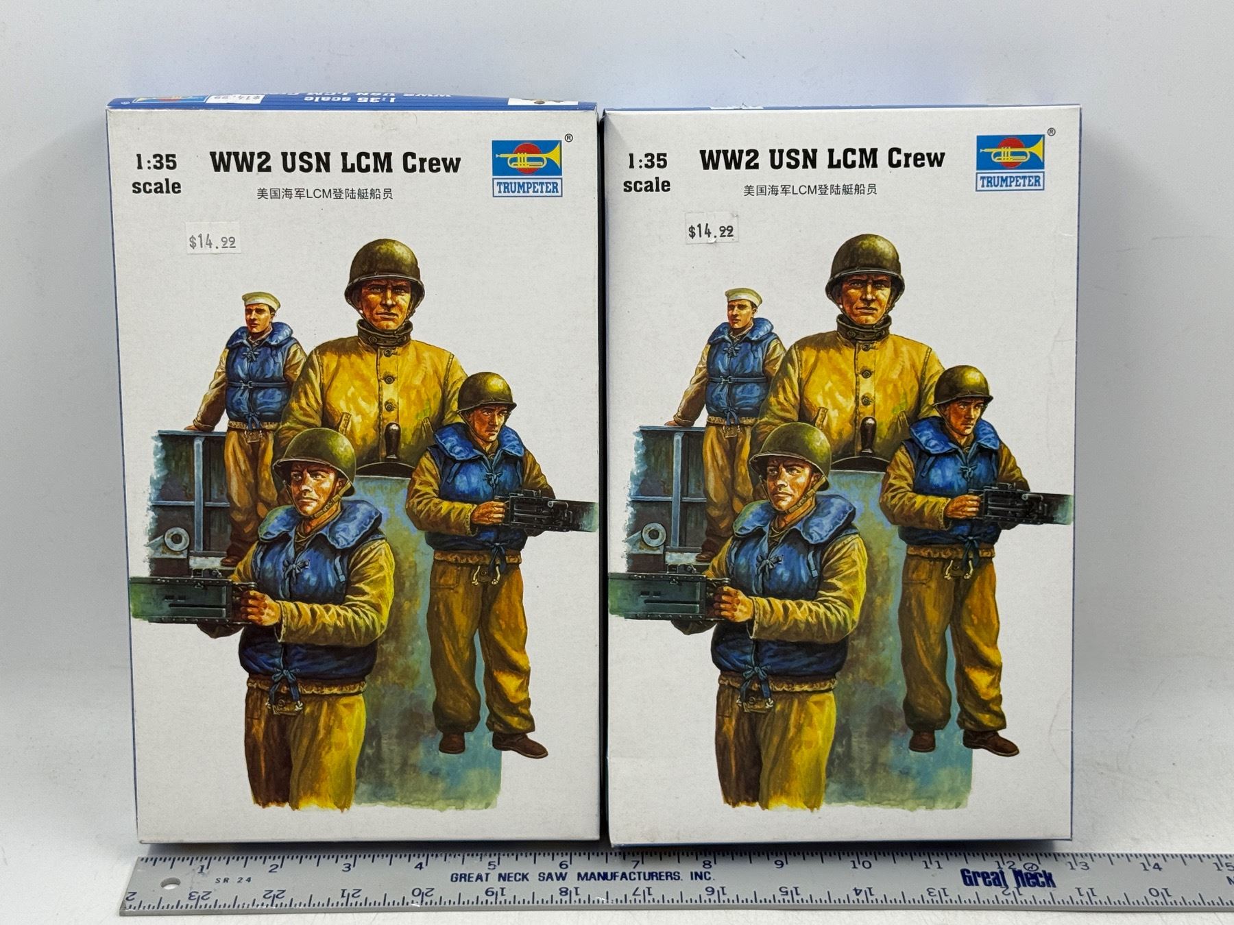 2 Trumpeter WW2 USN LCM Crew 1:35 Scale Figures