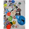 Image 6 : Lot of Assorted VTG Buttons