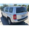 Image 4 : JEEP  PATRIOT 2012 SALV T/DONATION