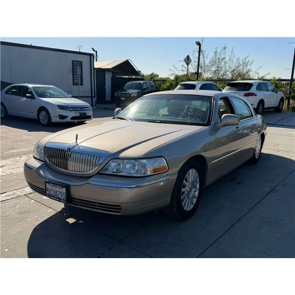 LINC TOWN CAR 2003 APP  DUP/T-DON