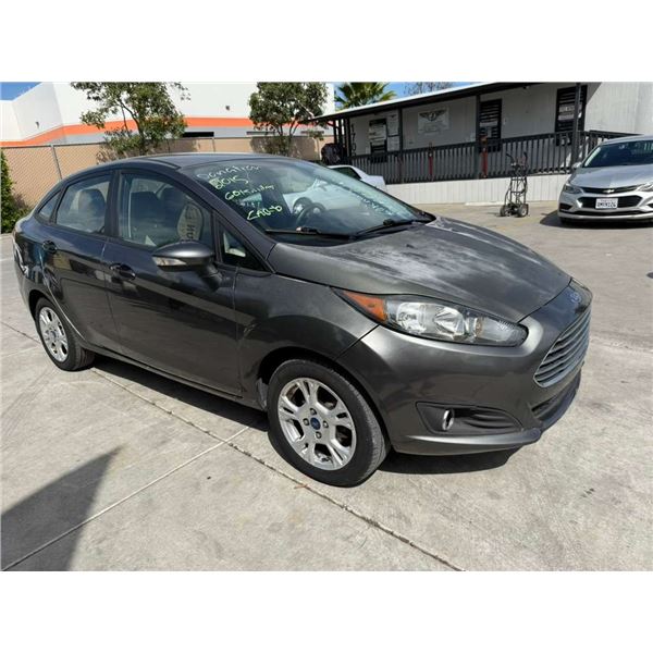 FORD FIESTA 2015 SALV T/DONATION