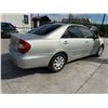 Image 3 : TOYT CAMRY 2002 T-DONATION