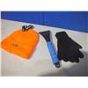 Image 1 : Toque / Gloves / Ice Scraper