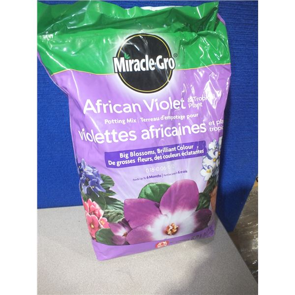 Two 8.8 L Bags Of Miracle Gro African Violet Potting Mix