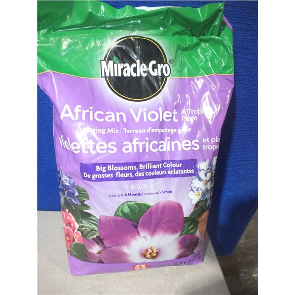 Two 8.8 L Bags Of Miracle Gro African Violet Potting Mix