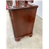 Image 6 : ETHAN ALLEN GEORGIAN COURT CHERRY DRESSER WITH A MATCHING TRI-FOLD MIRROR