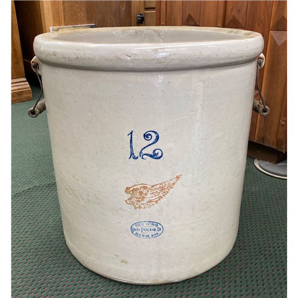 ANTIQUE 12-GALLON RED WING UNION STONEWARE CO. CROCK