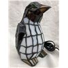 Image 10 : MEYDA TIFFANY PENGUIN TIFFANY GLASS ACCENT LAMP