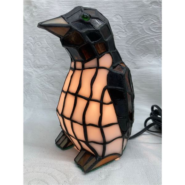 MEYDA TIFFANY PENGUIN TIFFANY GLASS ACCENT LAMP