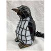 Image 9 : MEYDA TIFFANY PENGUIN TIFFANY GLASS ACCENT LAMP