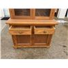 Image 5 : FARMHOUSE STEP-BACK CUPBOARD