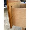Image 2 : OAK 5-DRAWER CHEST OF DRAWERS DRESSER (SIMILAR TO LATERAL DRESSER IN LOT 12)