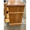 Image 4 : COCHRANE FURNITURE COMPANY OAK 9-DRAWER DRESSER (SIMILAR TO DRESSER IN LOT 11)