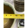 Image 7 : VINTAGE PFALTZGRAFF COPPER GREEN DRIP GLAZE POTTERY SET