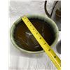 Image 8 : VINTAGE PFALTZGRAFF COPPER GREEN DRIP GLAZE POTTERY SET