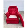 Image 5 : VINTAGE RED TUFTED ROCKER RECLINER