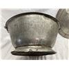 Image 12 : VINTAGE GALVANIZED METAL BREAD DOUGH RISING BOWL AND MISCELLANEOUS