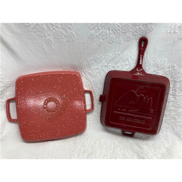 ENAMELED CAST IRON SQUARE GRILL PANS, LOT OF 2