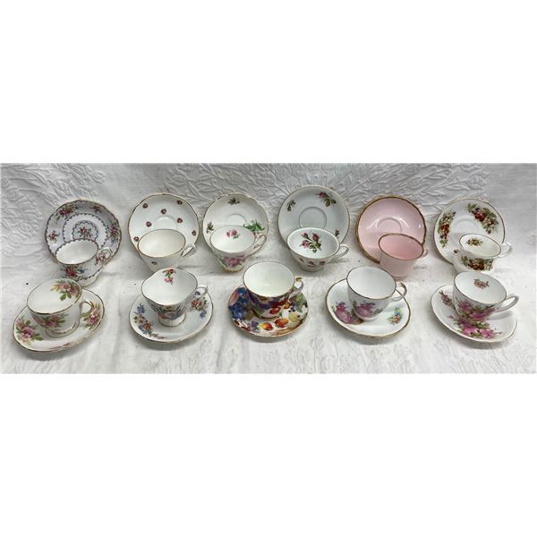 VINTAGE TEACUPS AND SAUCERS
